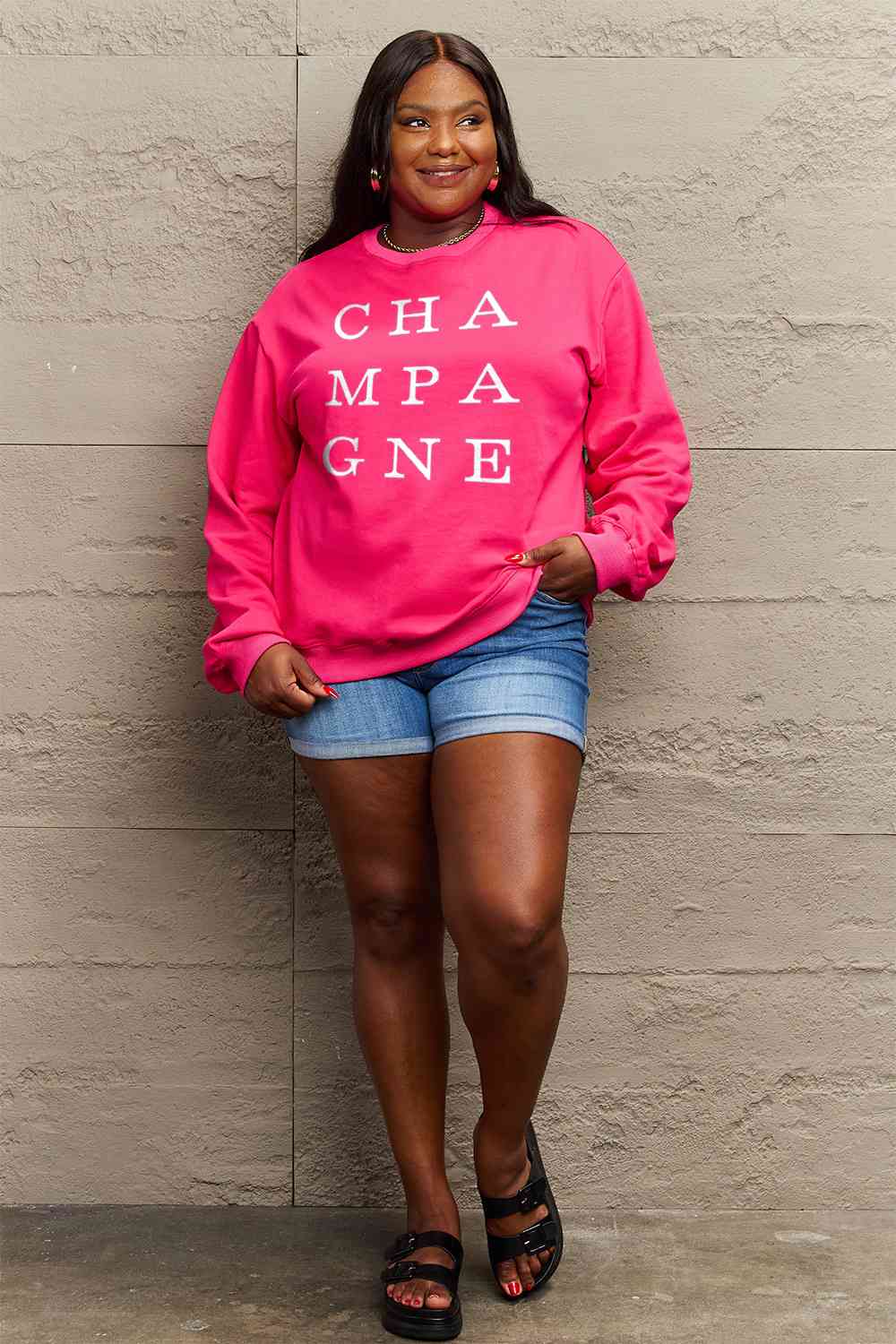 Simply Love Sweat-shirt à manches longues avec image CHAMPAGNE pleine grandeur