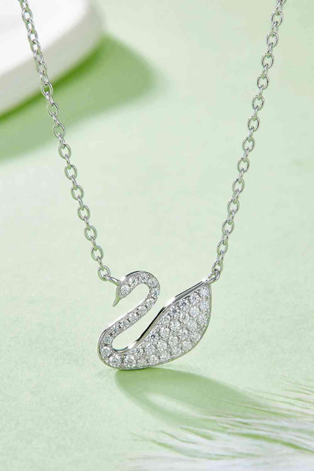 Collier en argent sterling 925 avec cygne moissanite