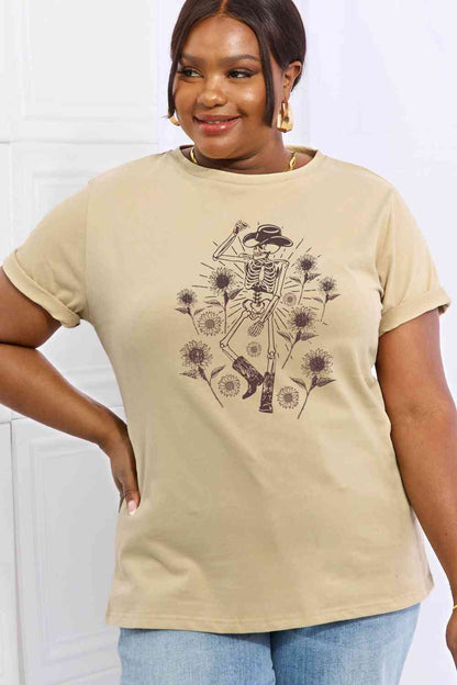 T-shirt en coton graphique squelette pleine taille Simply Love