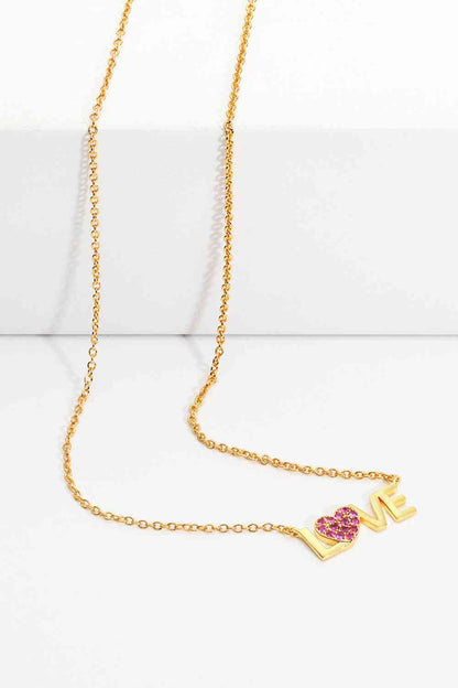 Collar con colgante LOVE chapado en oro de 18 quilates