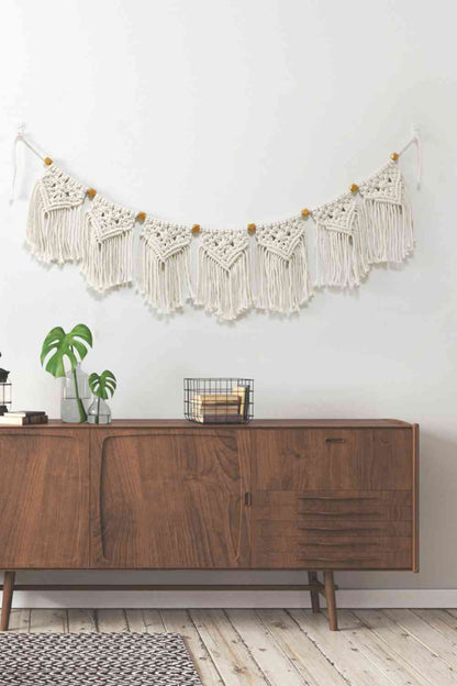 Colgante de pared con flecos de macramé con adornos de cuentas