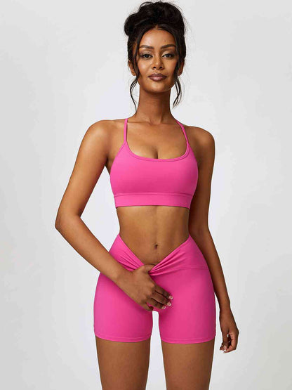 Ensemble soutien-gorge de sport et short à large ceinture