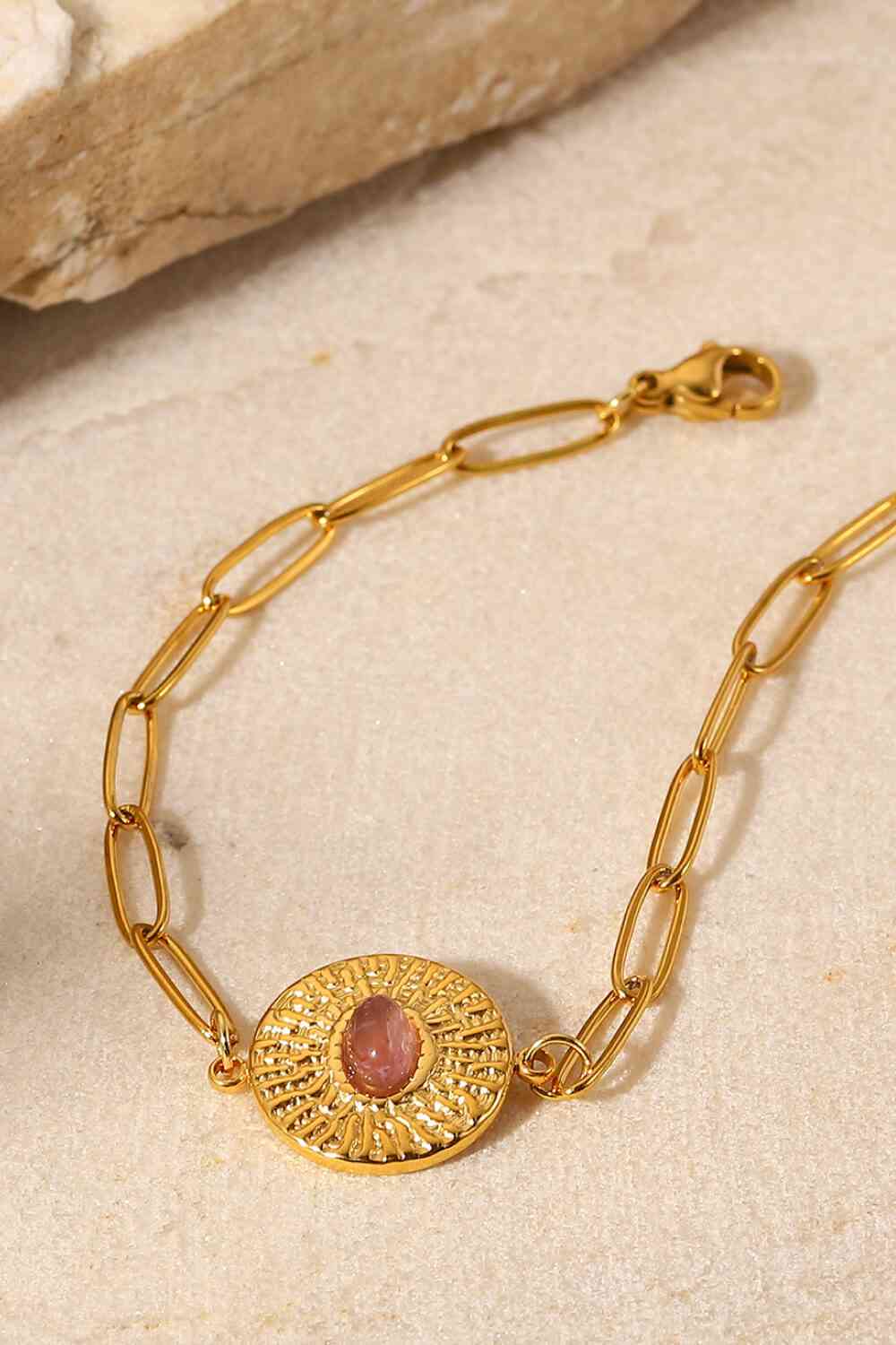 Pulsera De Cadena Con Clip Chapada En Oro De 18 Quilates