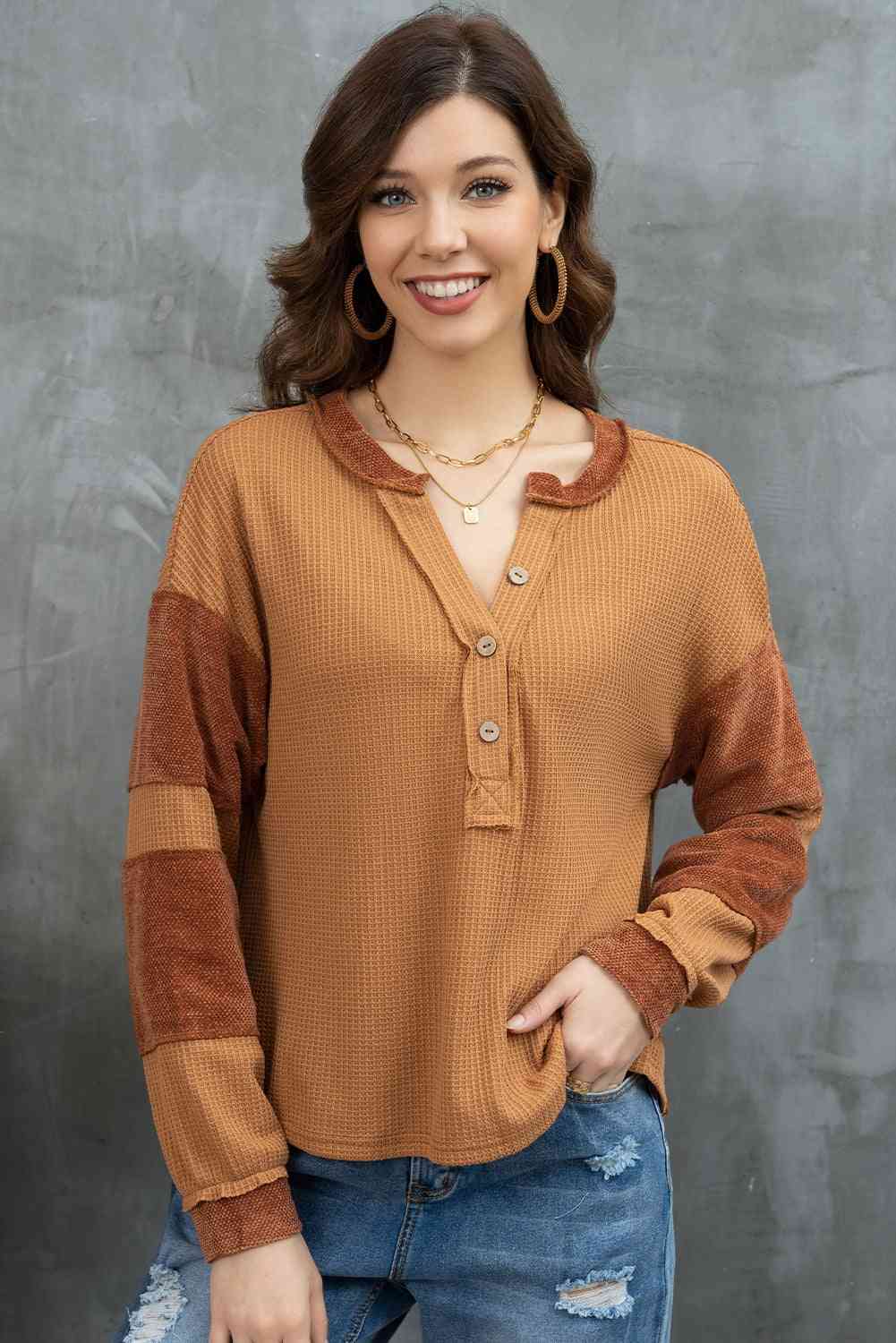 Blouse en tricot gaufré à col cranté