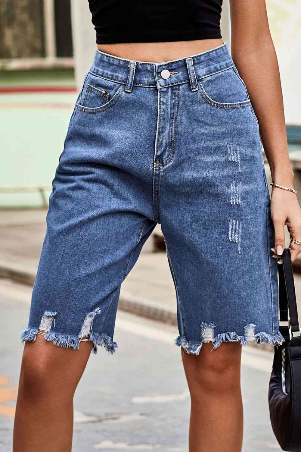 Short en jean taille haute à ourlet brut avec poches