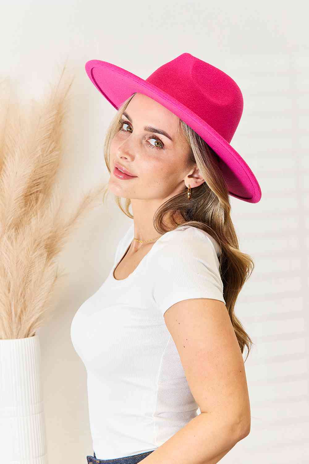 Sombrero de moda Fedora de ala plana Fame