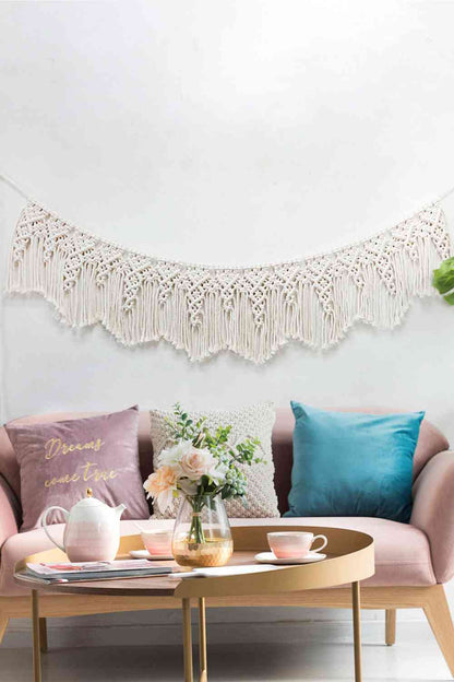 Decoración colgante de pared con flecos de macramé