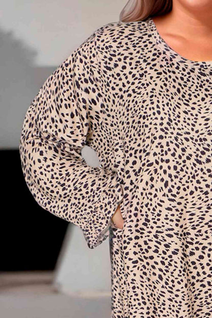 Minivestido de manga larga con estampado de leopardo de talla grande