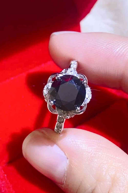 Anillo floral de moissanita negra de 2 quilates