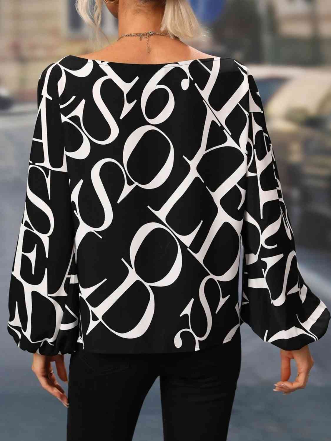 Blusa estampada con cuello barco