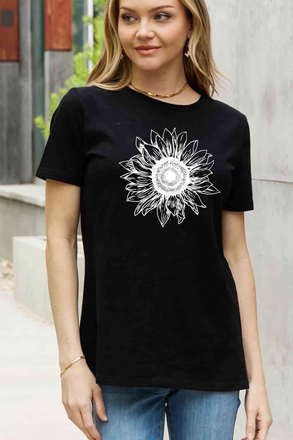 T-shirt en coton à motif tournesol pleine grandeur Simply Love