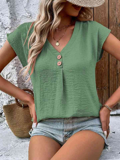 Blusa de manga corta con cuello en V