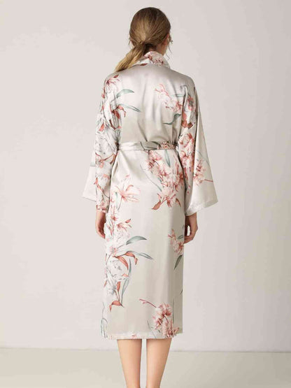 Robe florale à manches longues et taille nouée