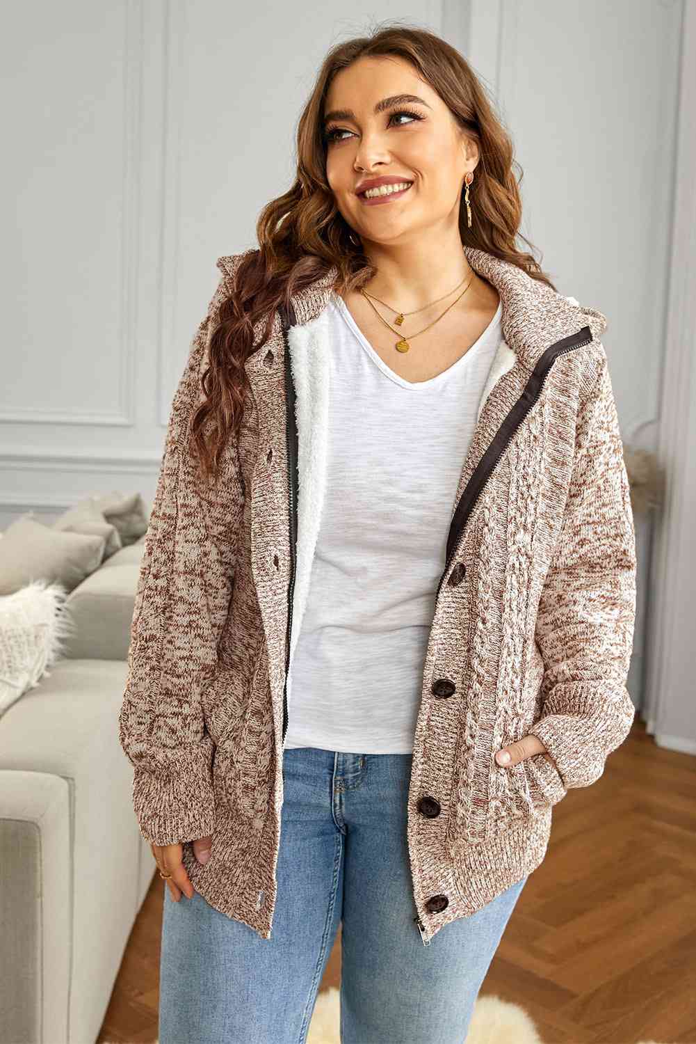 Cardigan à capuche boutonné avec doublure en polaire en tricot torsadé