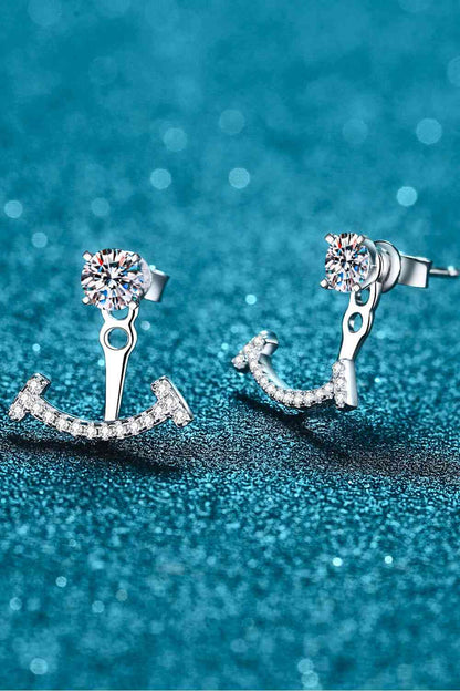 Deux façons de porter des boucles d'oreilles Moissanite