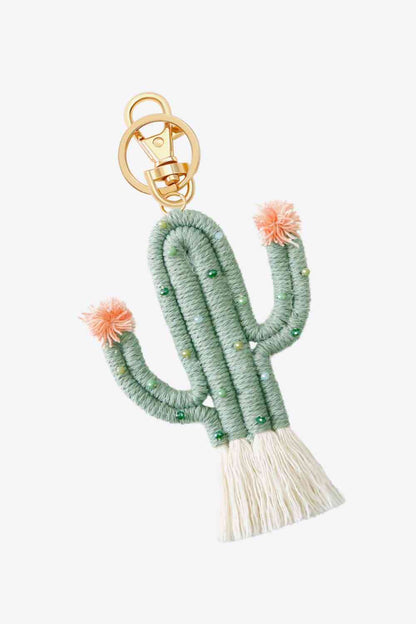 Llavero de cactus con adornos de cuentas y flecos