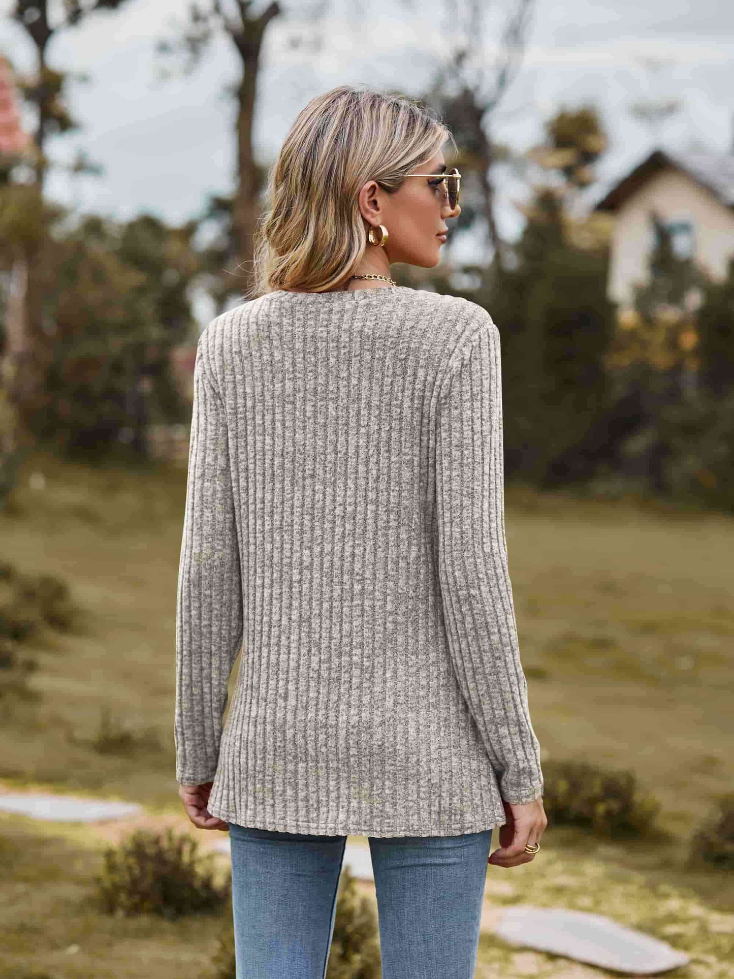 Ribbed Round Neck Long Sleeve Tee