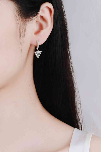 Boucles d'oreilles pendantes triangle moissanite