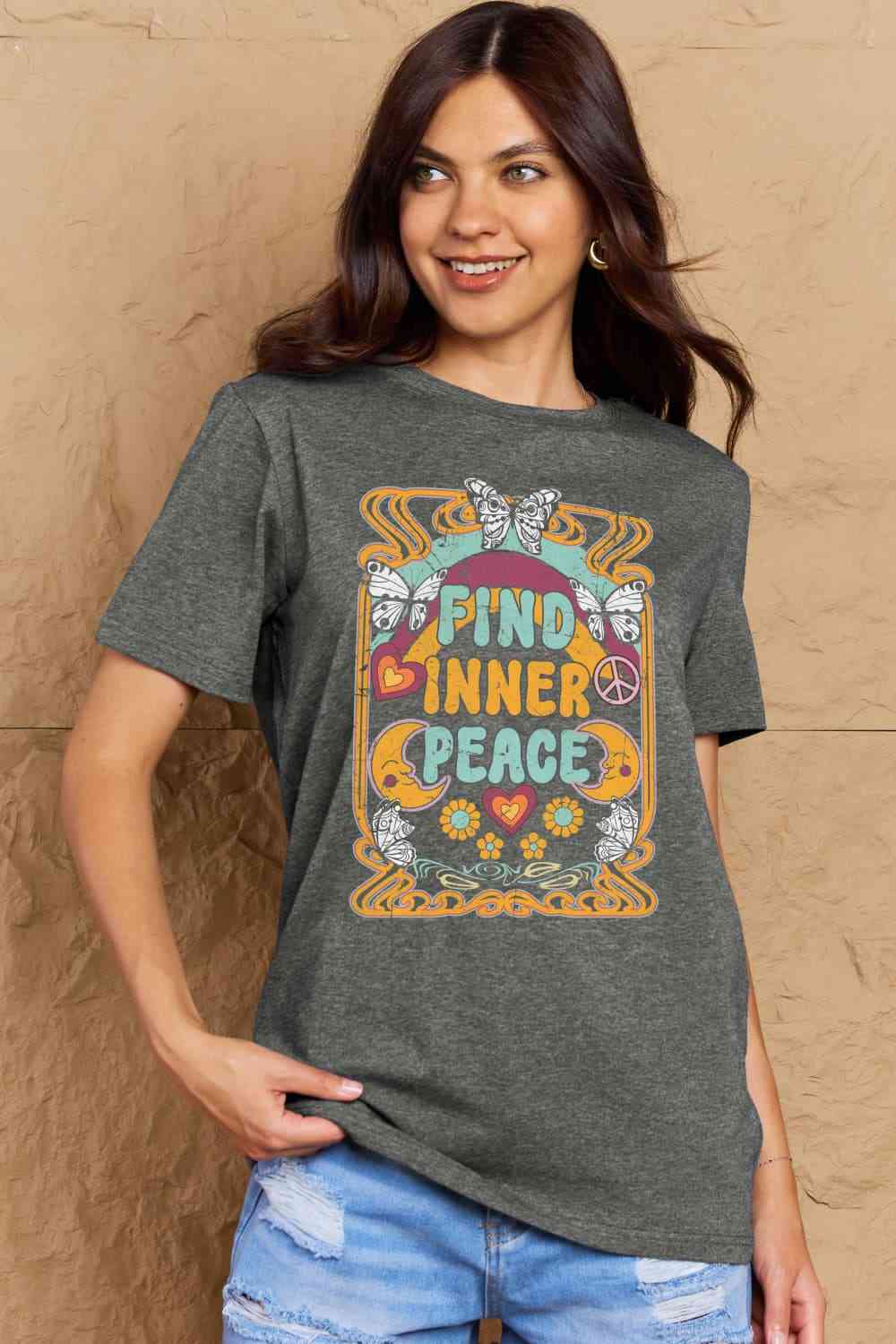 Simply Love T-shirt en coton graphique FIND INNER PEACE pleine taille