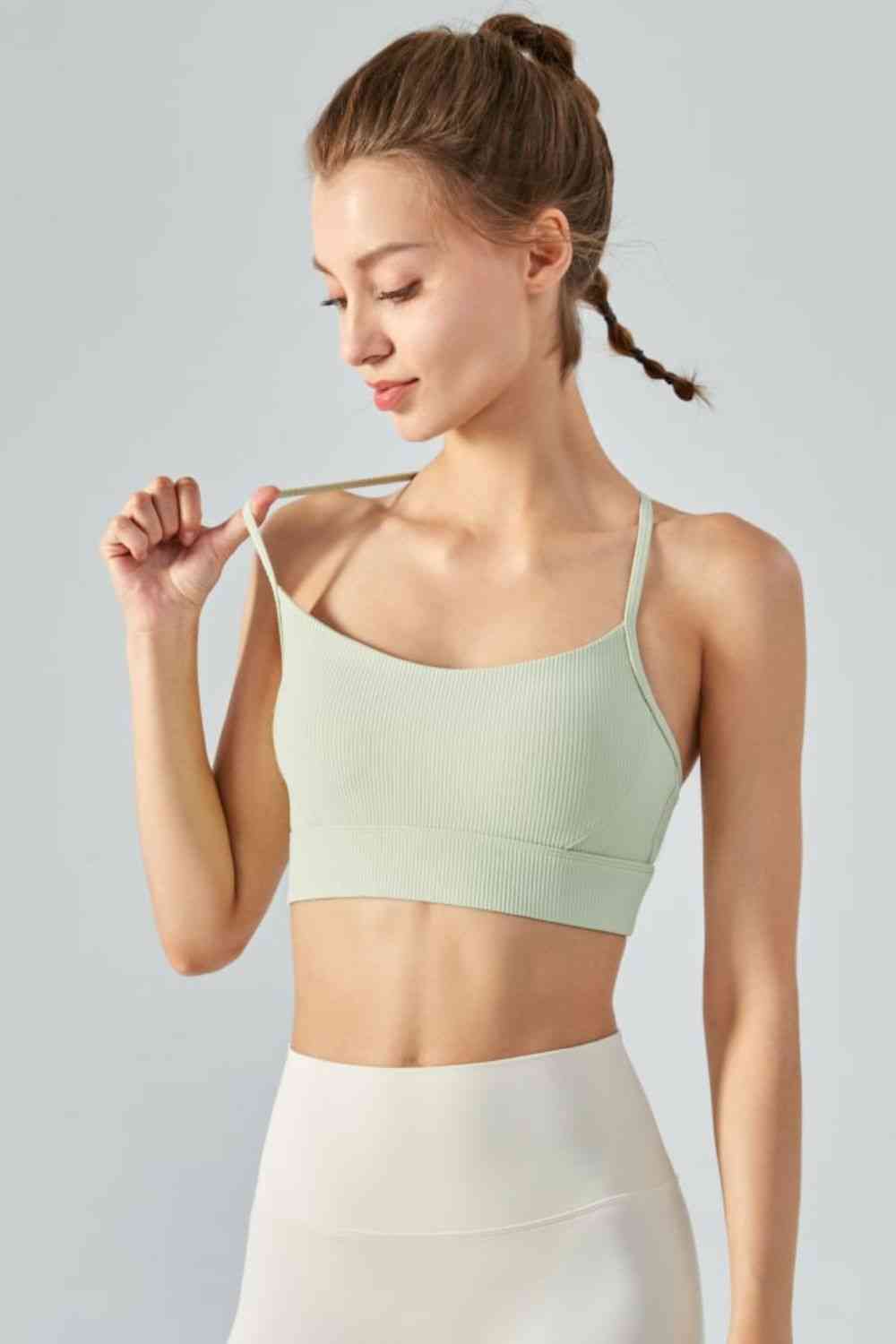 Camisole de sport courte côtelée à col licou et dos ouvert