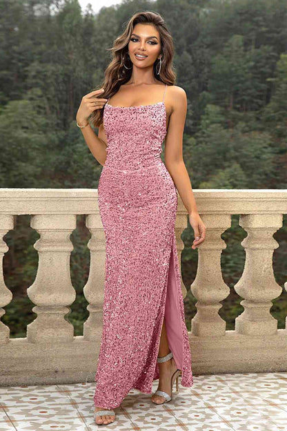 Robe longue fendue dos nu à sequins