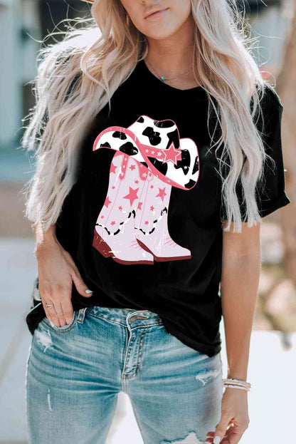 T-shirt graphique avec chapeau et bottes de cowboy