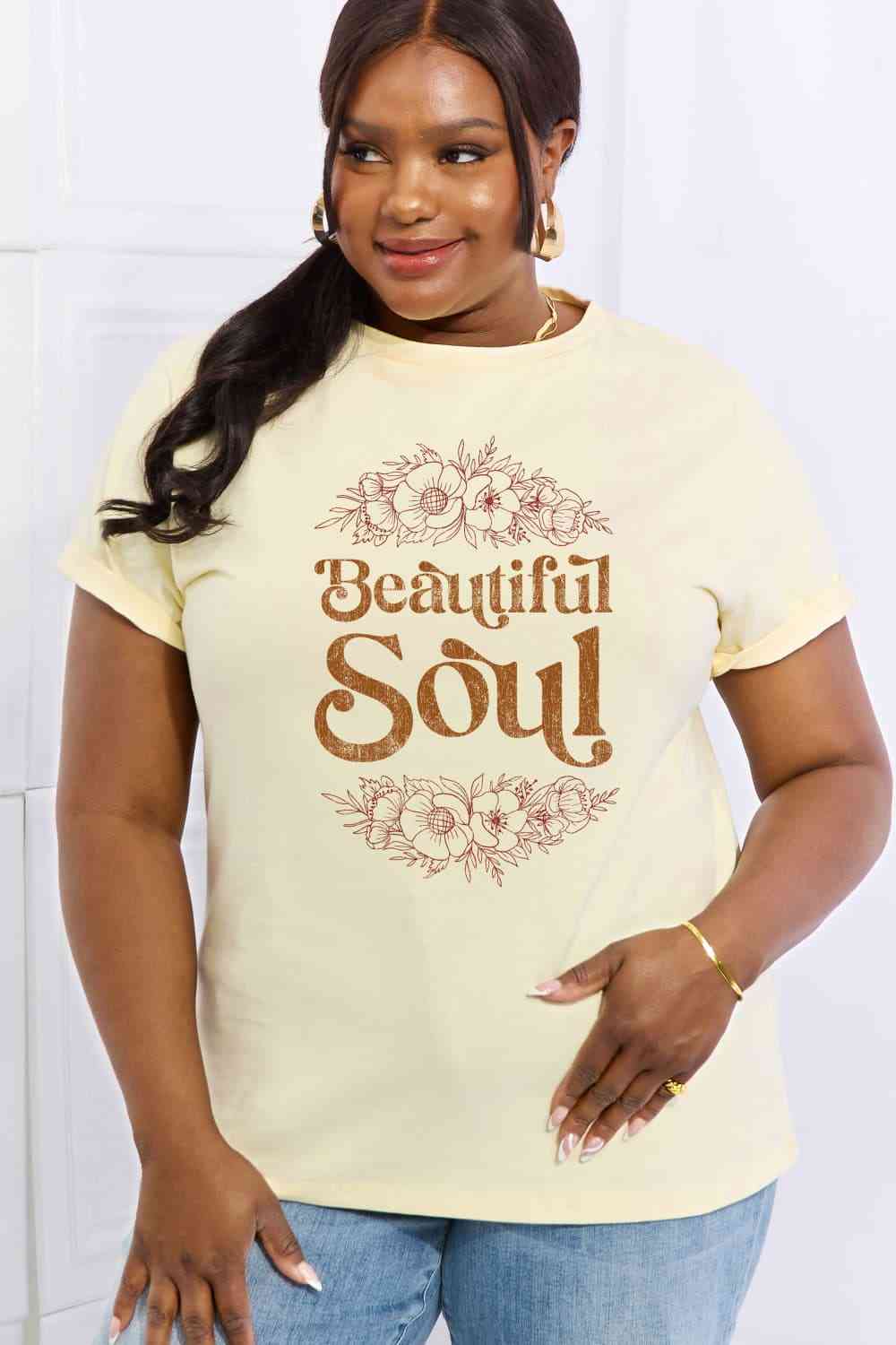 Simply Love T-shirt en coton graphique BEAUTIFUL SOUL pleine taille