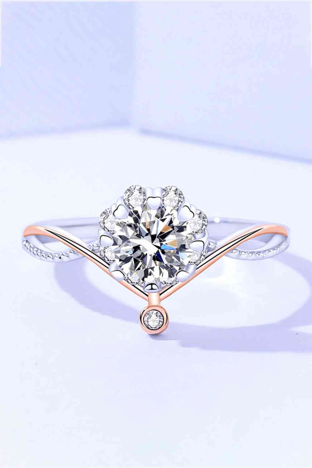 Bague croisée contrastée moissanite et zircon