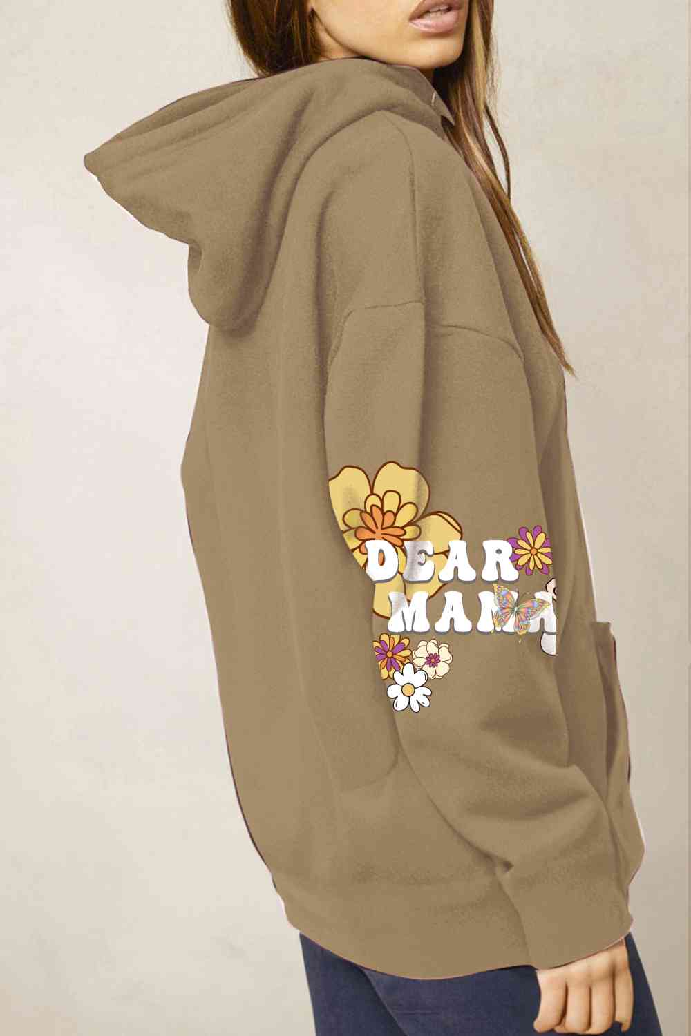 Sudadera con capucha y estampado de flores de tamaño completo DEAR MAMA de Simply Love Simply Love