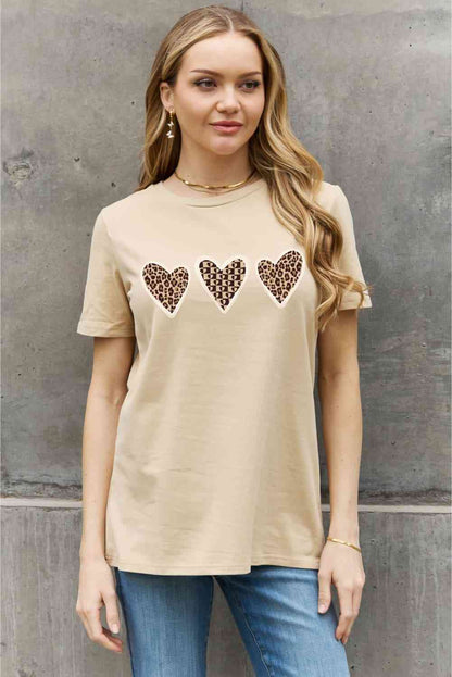 Simply Love Simply Love T-shirt en coton avec motif cœur pleine taille