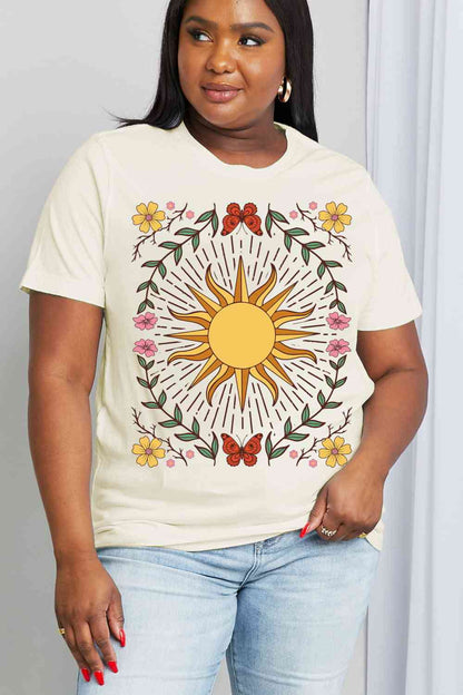 T-shirt en coton à motif soleil pleine grandeur Simply Love