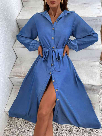 Robe boutonnée à col et taille nouée