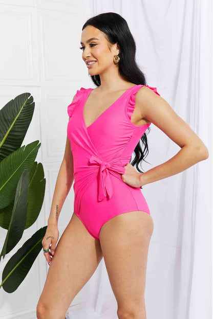 Marina West Swim Traje de baño de una pieza de tamaño completo con volantes y flotador sintético en rosa