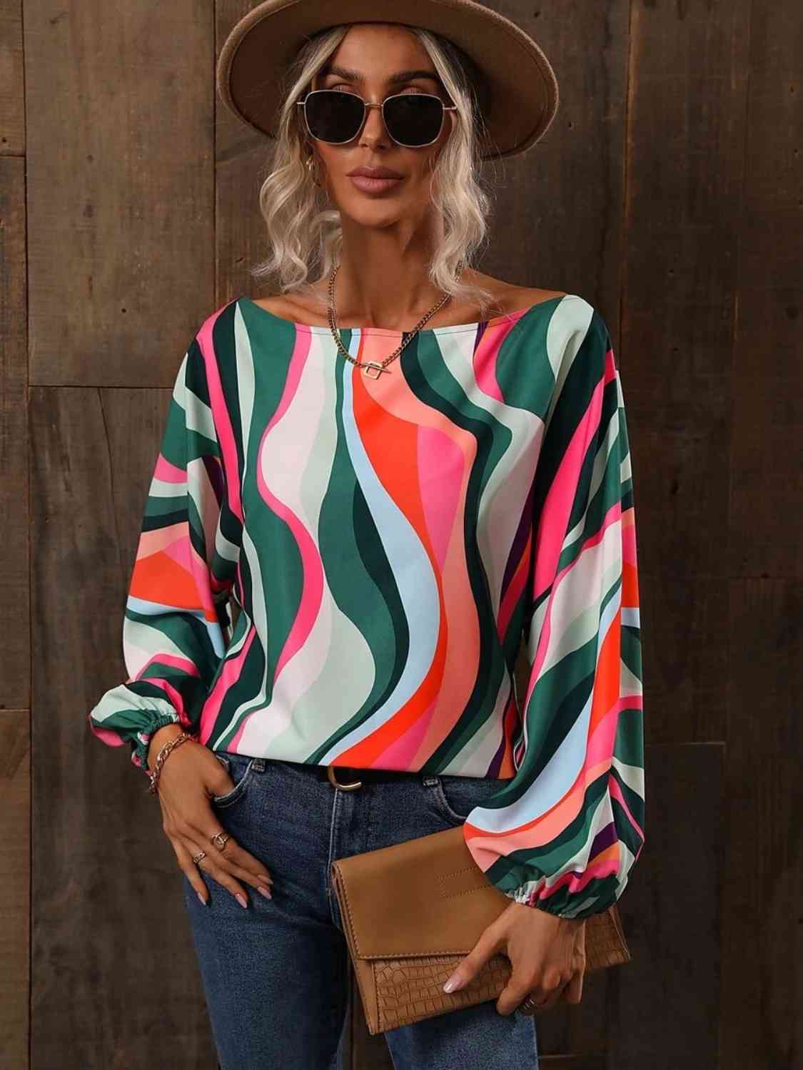 Blusa estampada con cuello barco