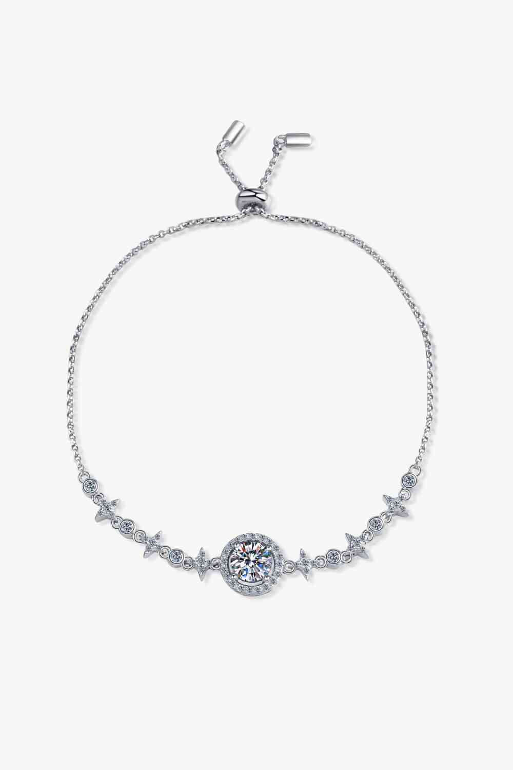 Adoré vous montre le chemin du bracelet Moissanite