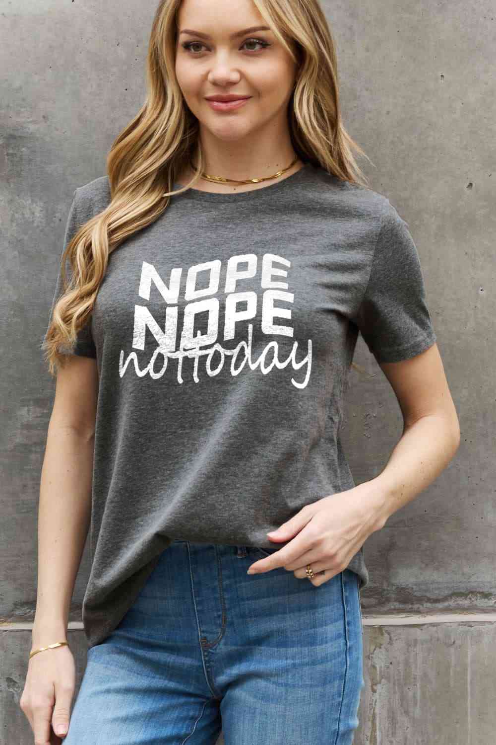 Camiseta de algodón gráfica de tamaño completo NOPE NOPE NOT TODAY de Simply Love