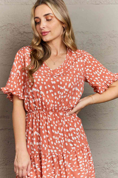 Hailey &amp; Co Vestido tejido con volantes y estampado Positive Thoughts