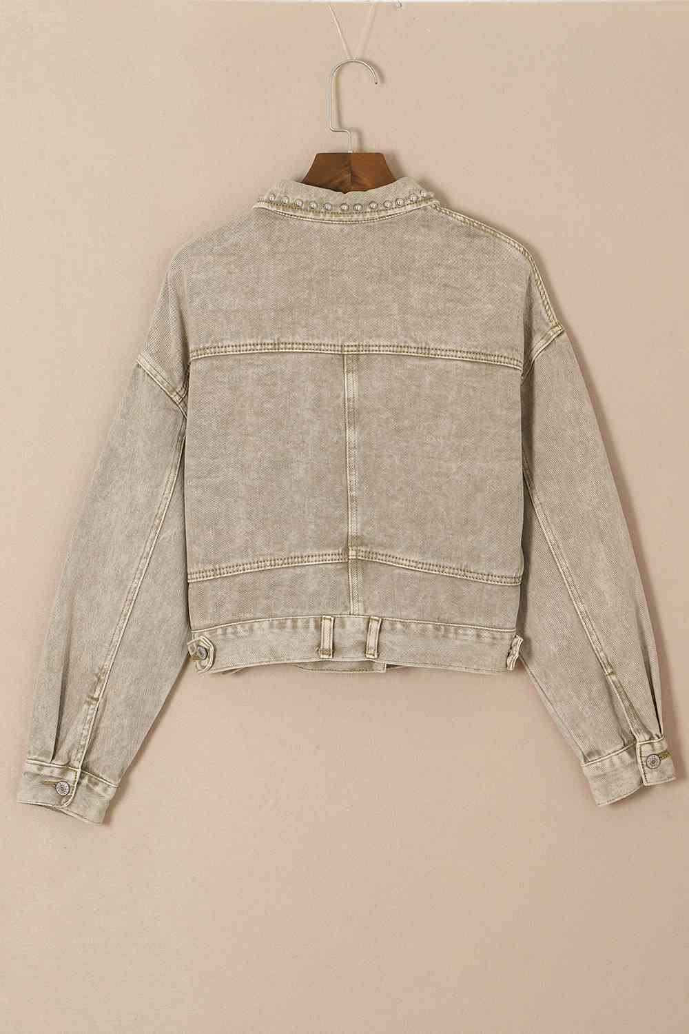 Veste en jean cloutée à col et poches