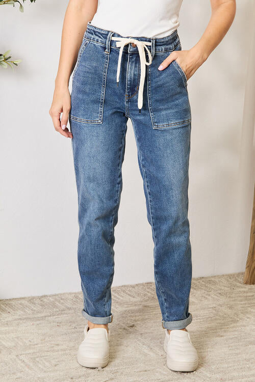 Jean en denim taille haute avec cordon de serrage Judy Blue pleine taille