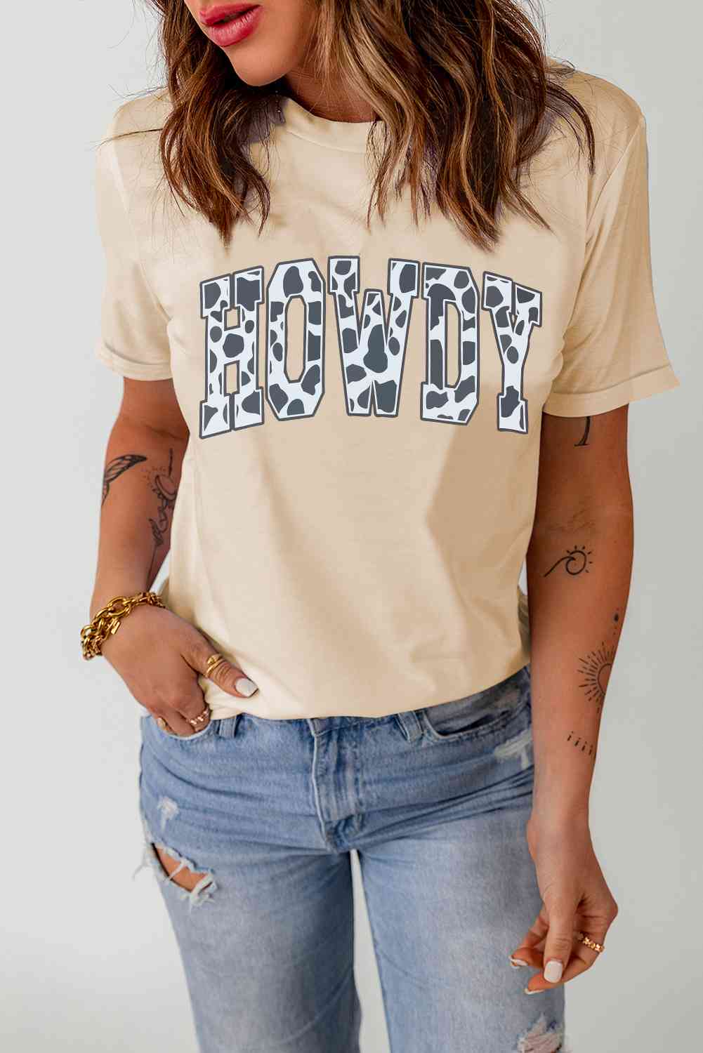 T-shirt graphique HOWDY à manches courtes et col rond