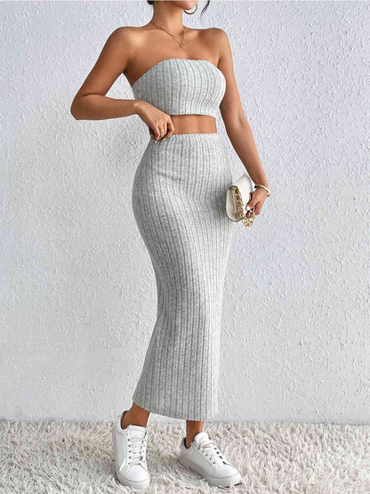 Conjunto de top de tubo de canalé y falda midi