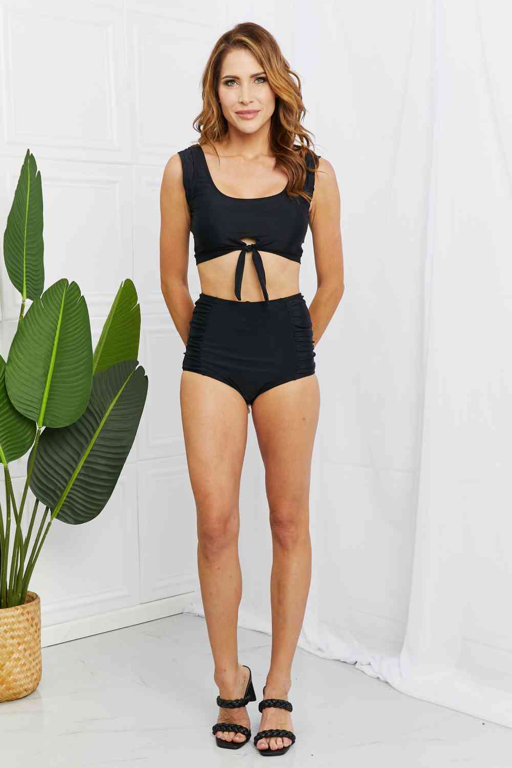 Marina West Swim - Sanibel - Ensemble haut de maillot court et bas froncés - Noir