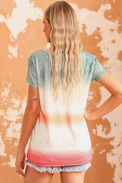 Camiseta de manga corta con cuello en V y efecto tie-dye de Double Take