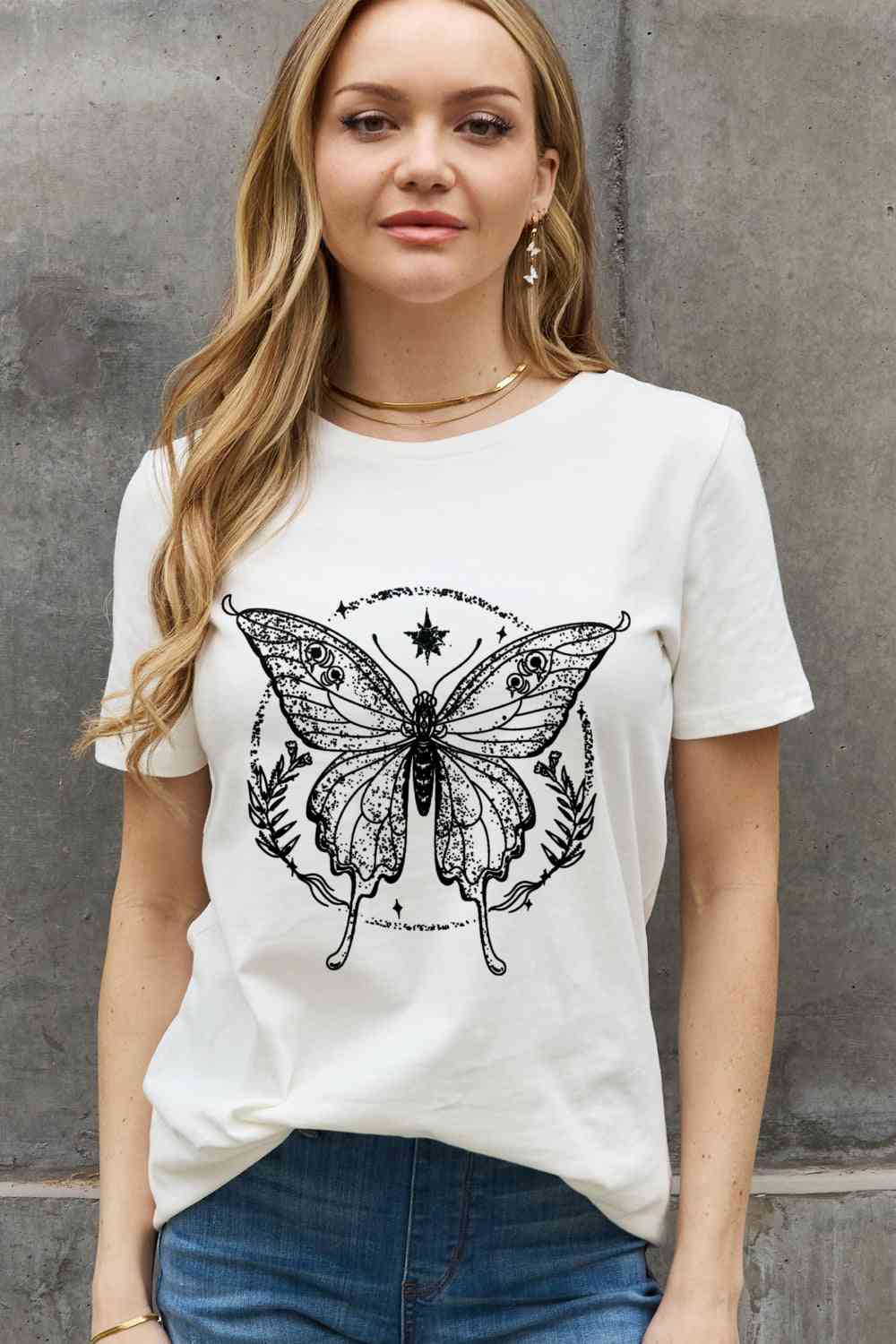 Simply Love Simply Love T-shirt en coton avec motif papillon pleine taille