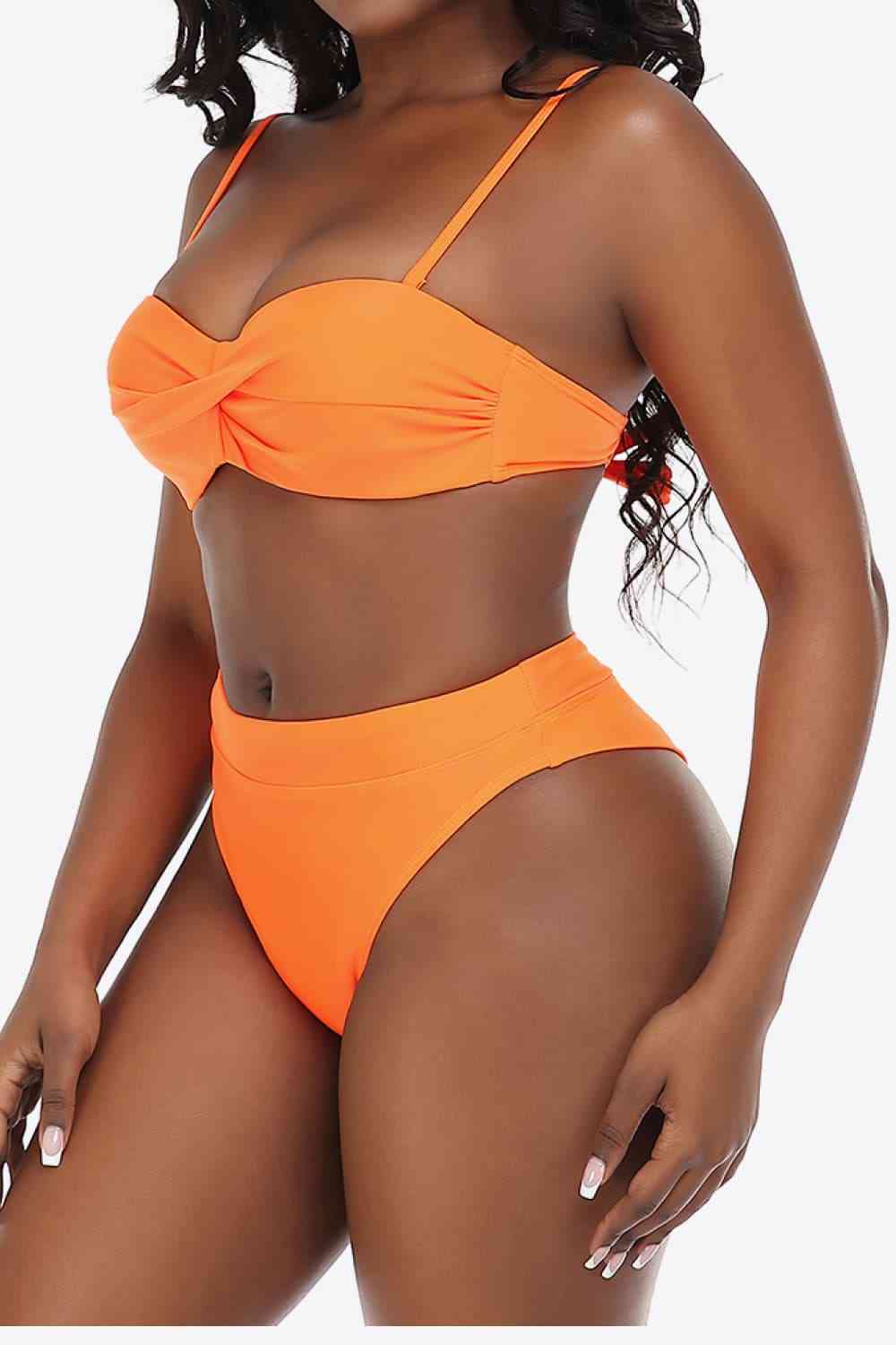 Ensemble bikini à imprimé botanique avec robe de bain