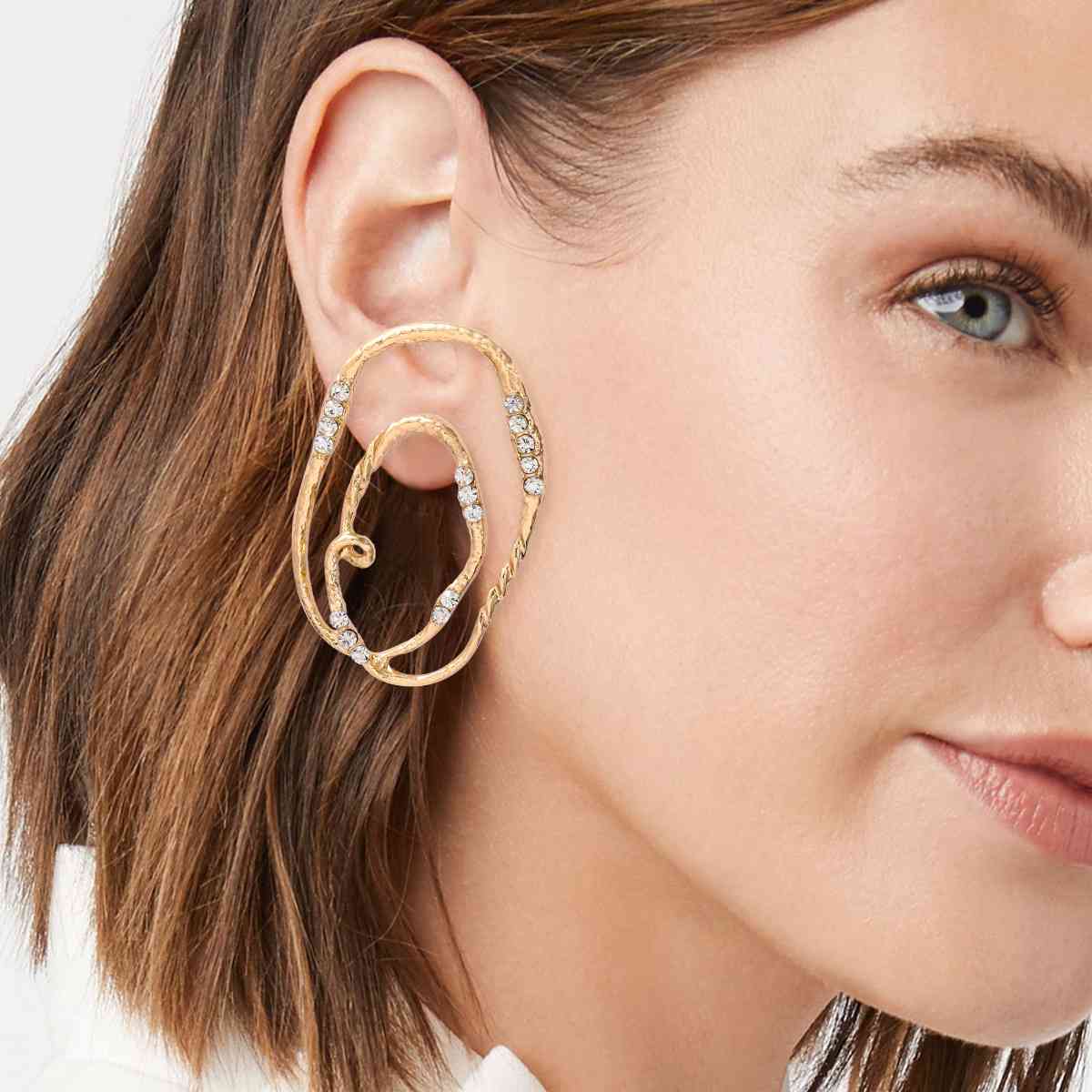 Boucles d'oreilles géométriques en alliage et strass