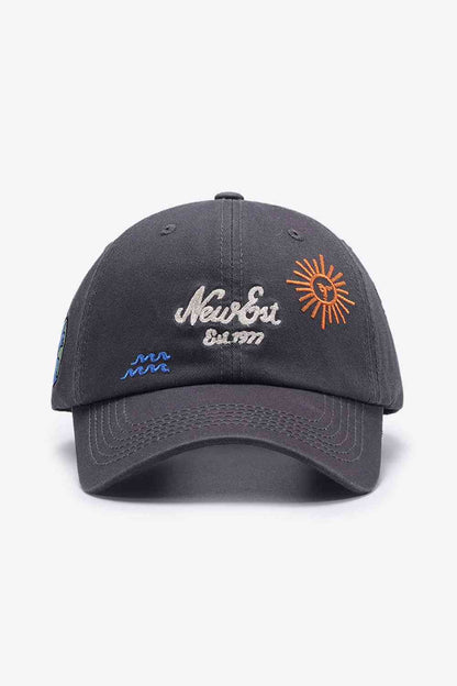 Gorra de béisbol con bordado en contraste