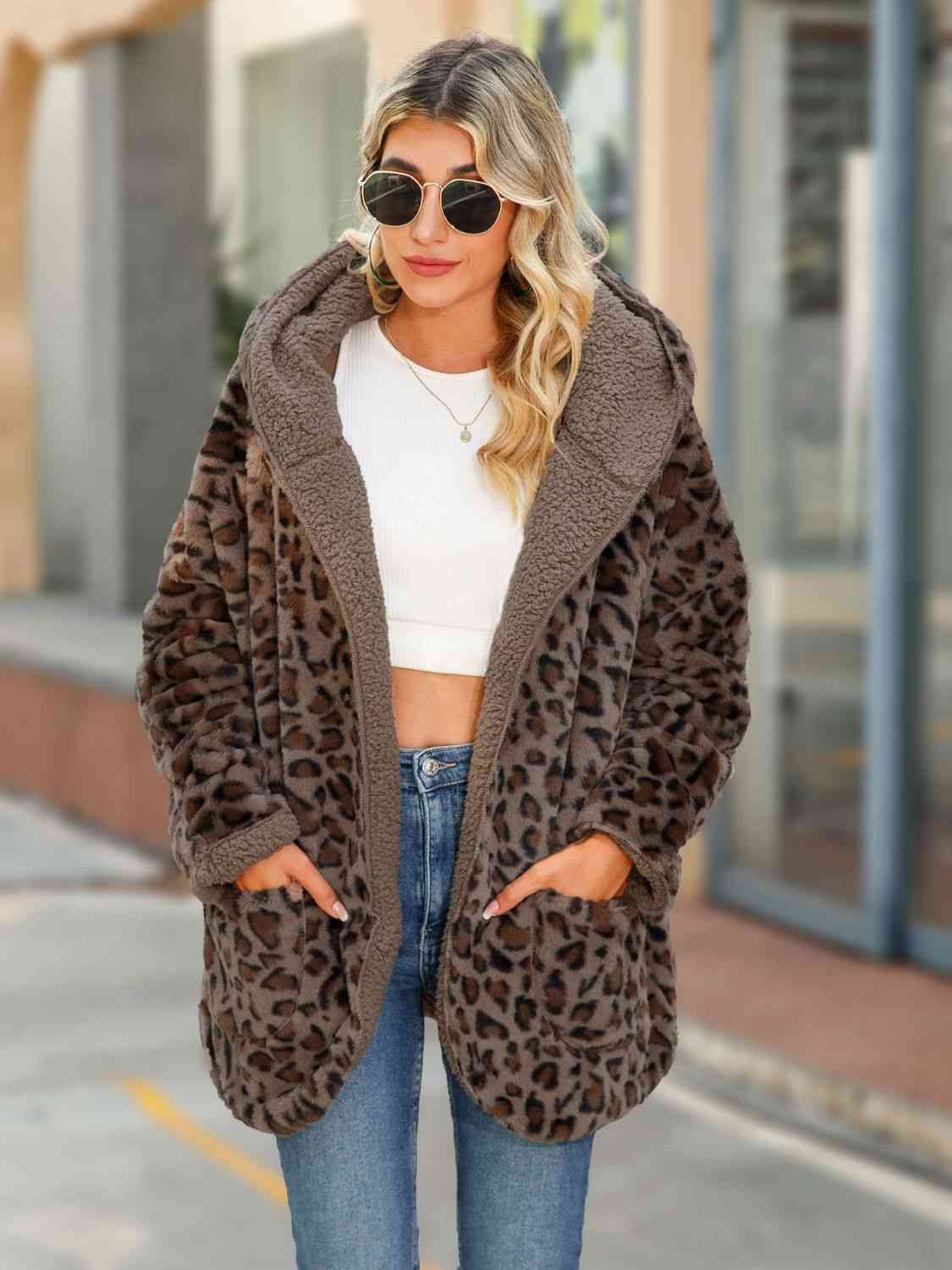 Manteau à capuche léopard avec poches