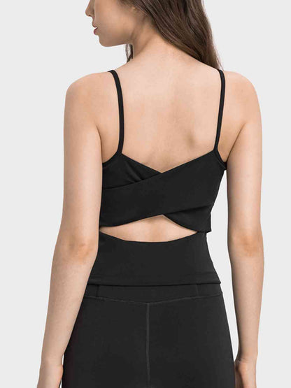 Camisole de sport à découpes entrecroisées