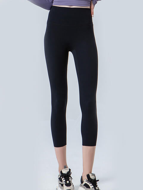 Leggings deportivos recortados con cintura ancha